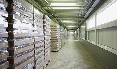 堆積如山，庫(kù)存難銷(xiāo)